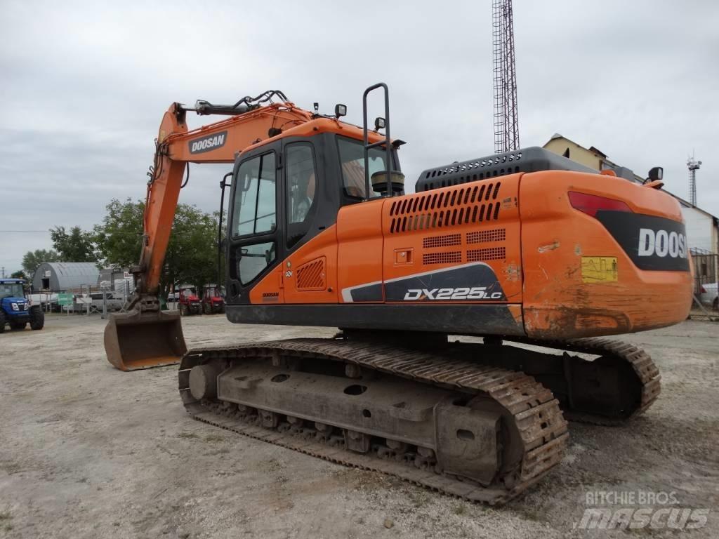 Doosan DX 225 LC-5 حفارات زحافة