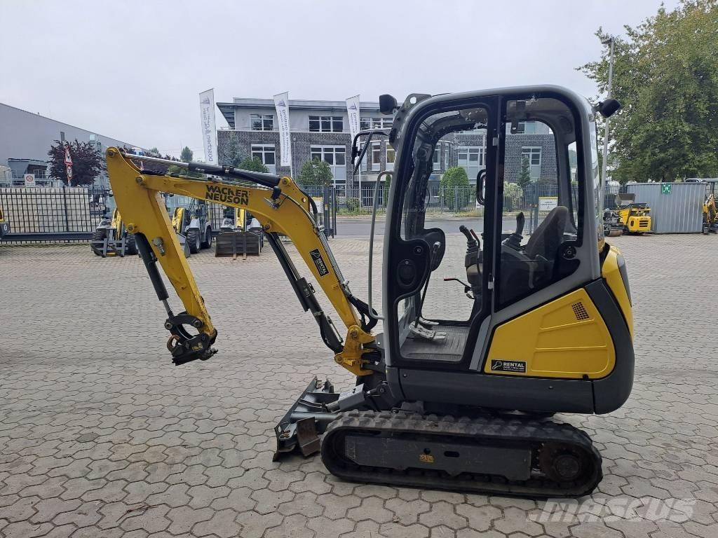 Wacker Neuson ET18 حفارات زحافة
