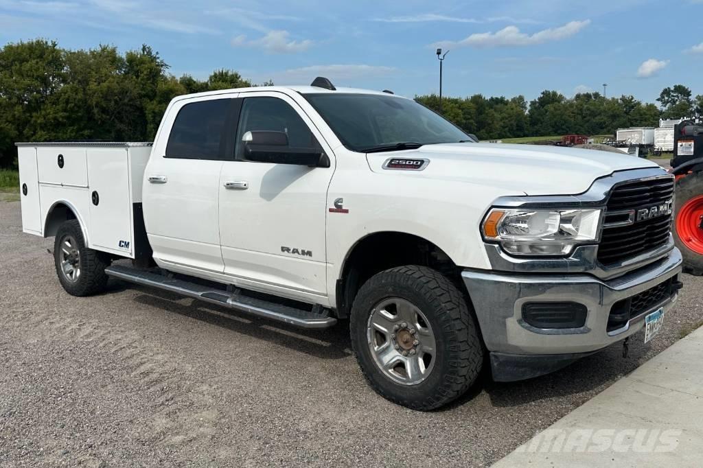 RAM 2500 Big Horn شاحنات خفيفة/مفصلية الجوانب