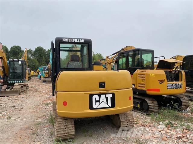 CAT 306D حفارات زحافة