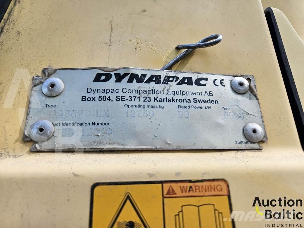 Dynapac CA 302 D مداحل أحادية الأسطوانة