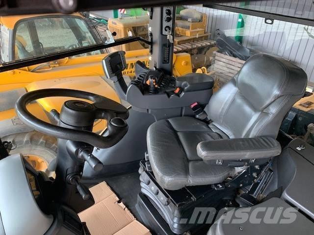 Challenger MT 765 C الجرارات