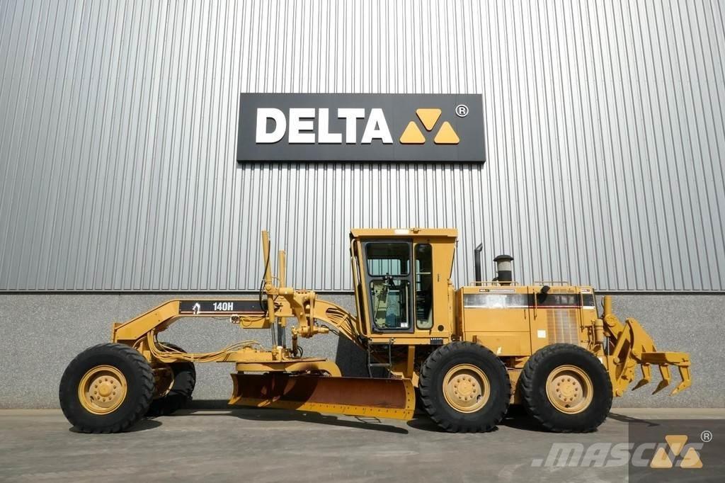 CAT 140H معدات تمهيد الطرق