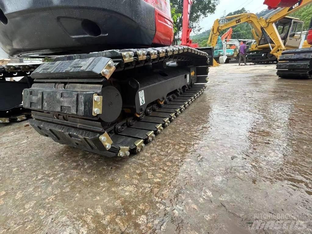 Kubota kx155 حفارات زحافة
