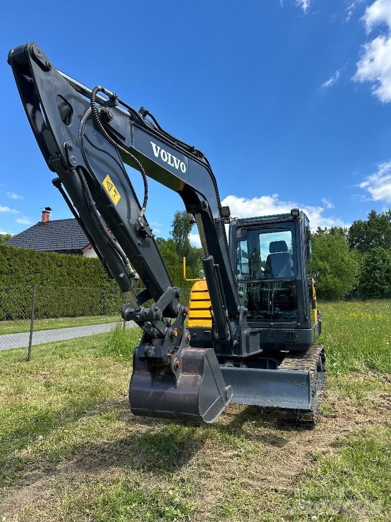 Volvo EC 60 D حفارات زحافة