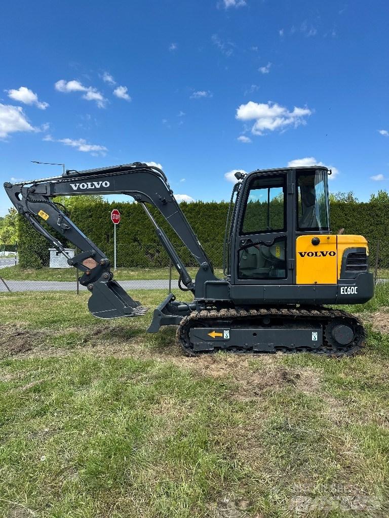 Volvo EC 60 D حفارات زحافة