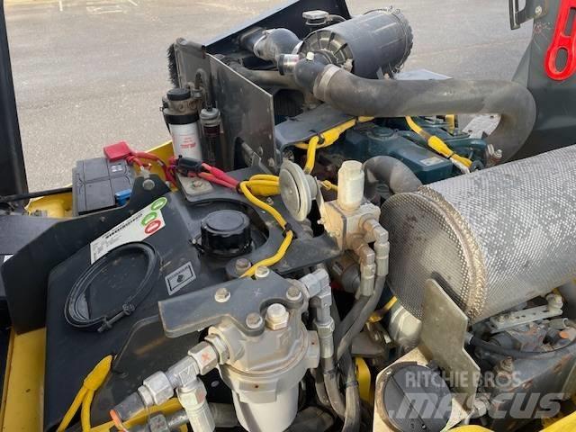 Bomag BW 135 AD-5 مداحل ثنائية الاسطوانة