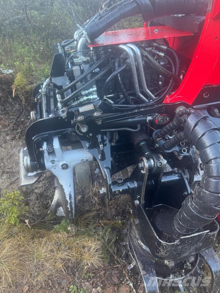 Komatsu 931 XC حصادات