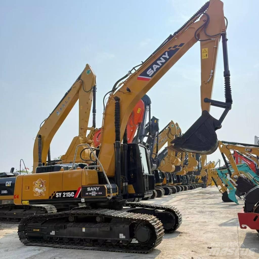 Sany SY 215 C حفارات زحافة