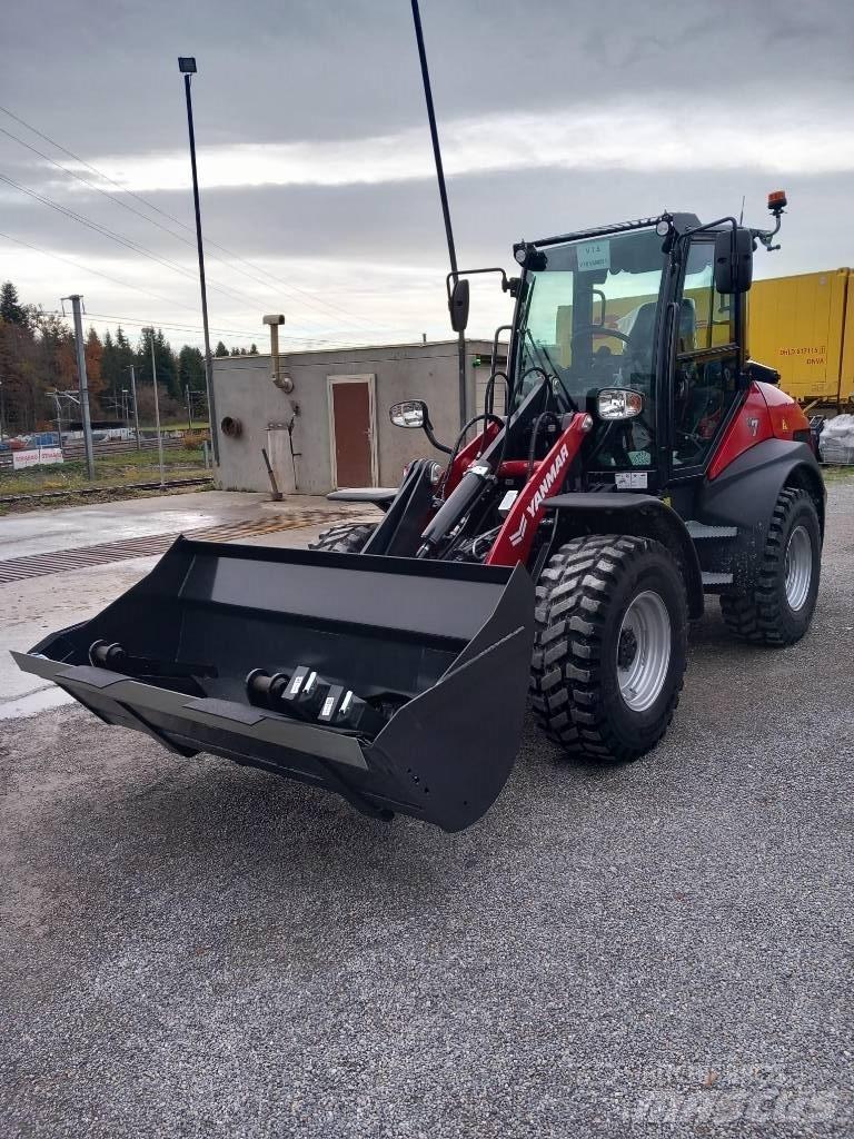 Yanmar V 7 لوادر ذات جرافات عكسية