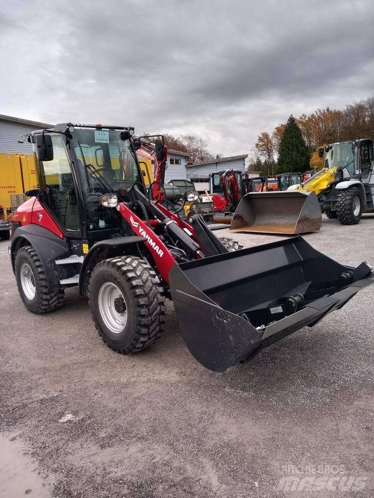 Yanmar V 7 لوادر ذات جرافات عكسية