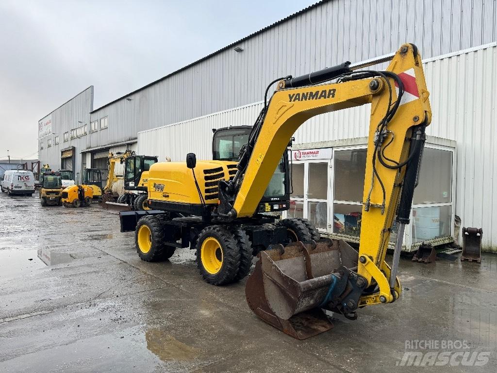 Yanmar B95W (40251) حفارات بعجل