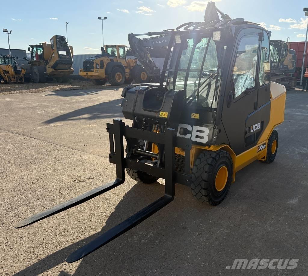 JCB 35 D WASTEMASTER مناولات متداخلة