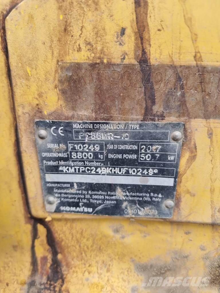 Komatsu PC 88 MR-10 حفارات وسط 7 طن - 12 طن