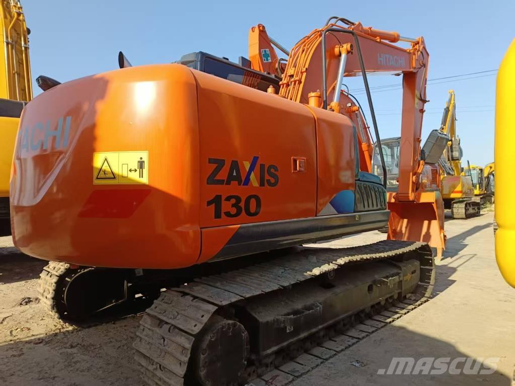 Hitachi ZX 130 حفارات زحافة
