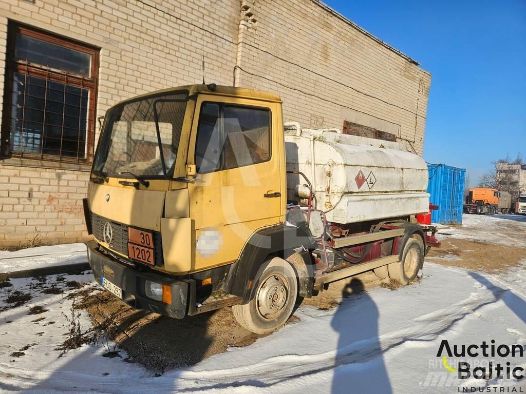 Mercedes-Benz 814 شاحنات ذات صهاريج