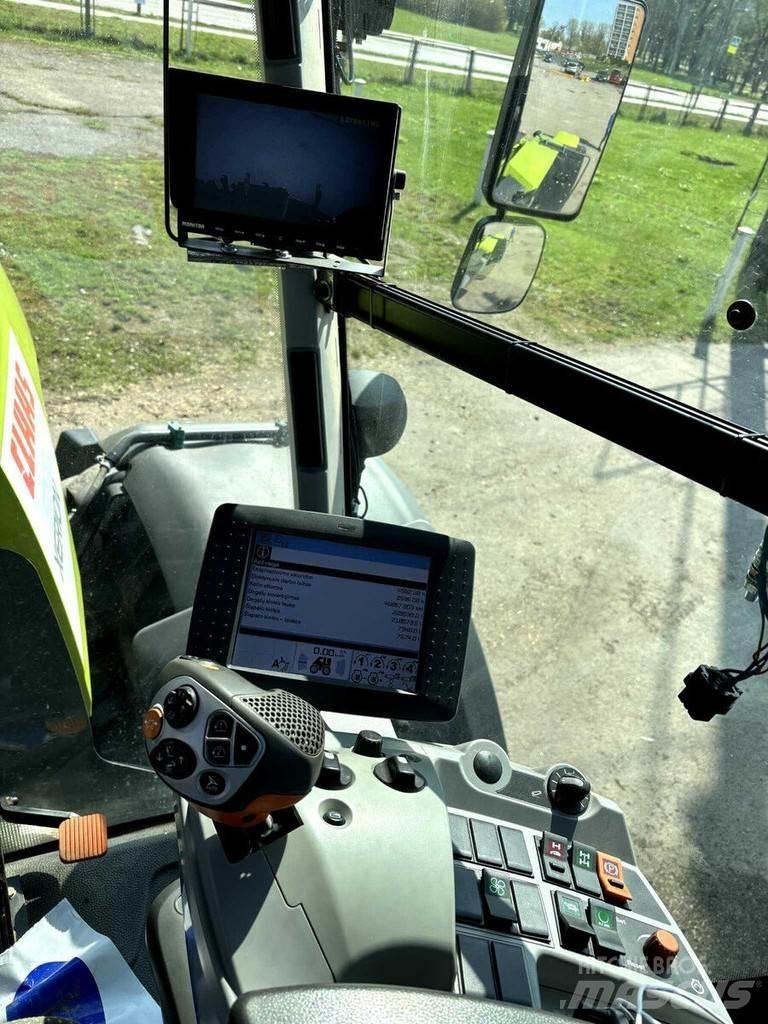 CLAAS Xerion 5000 الجرارات