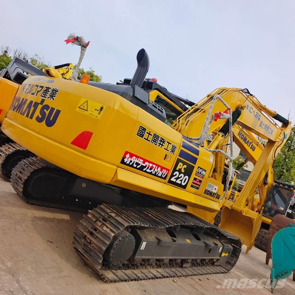 Komatsu PC 220-7 حفارات زحافة