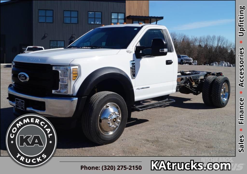 Ford F 550 XL SD شاحنات بمقصورة وهيكل