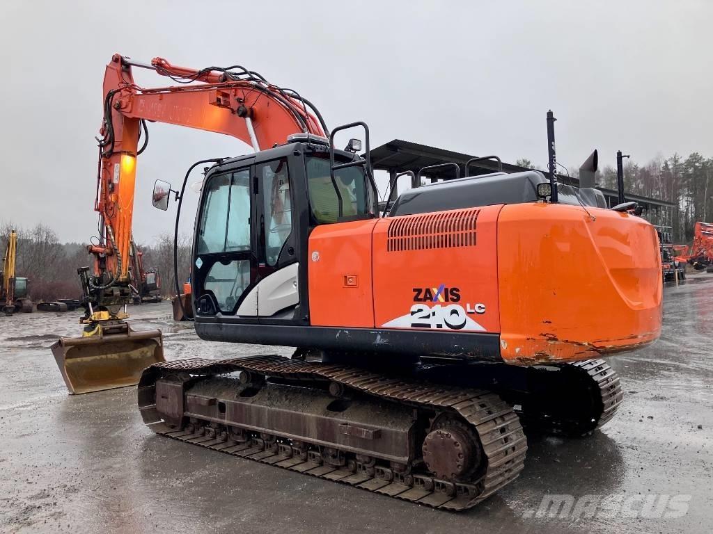 Hitachi ZX210LC-6 حفارات زحافة