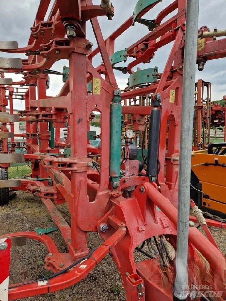 Kverneland CTC 460 زراعات