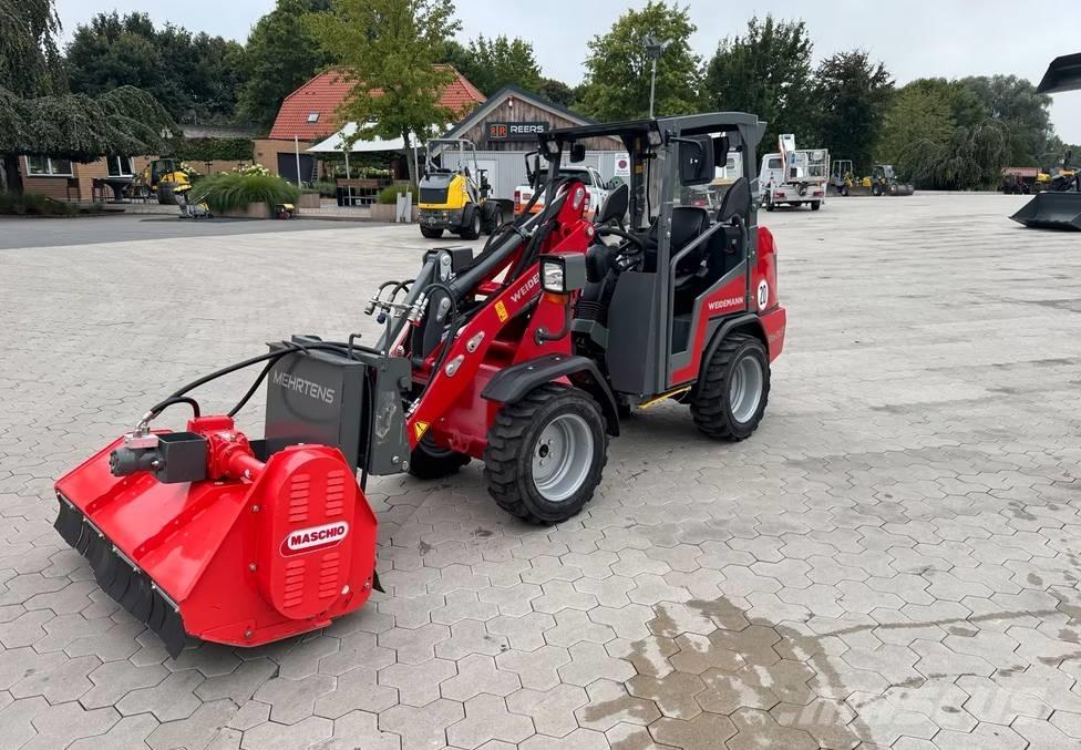 Weidemann 1260 لوادر صغيرة