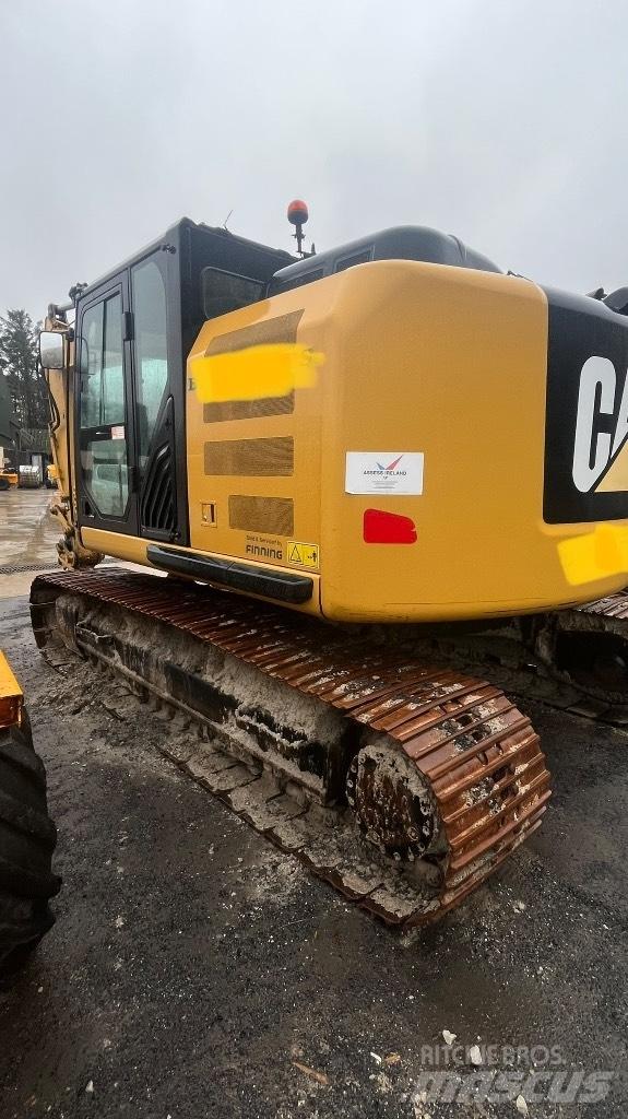 CAT 320 EL RR حفارات زحافة
