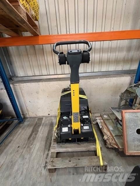Bomag BPR 60/65 دكاكات أفقية