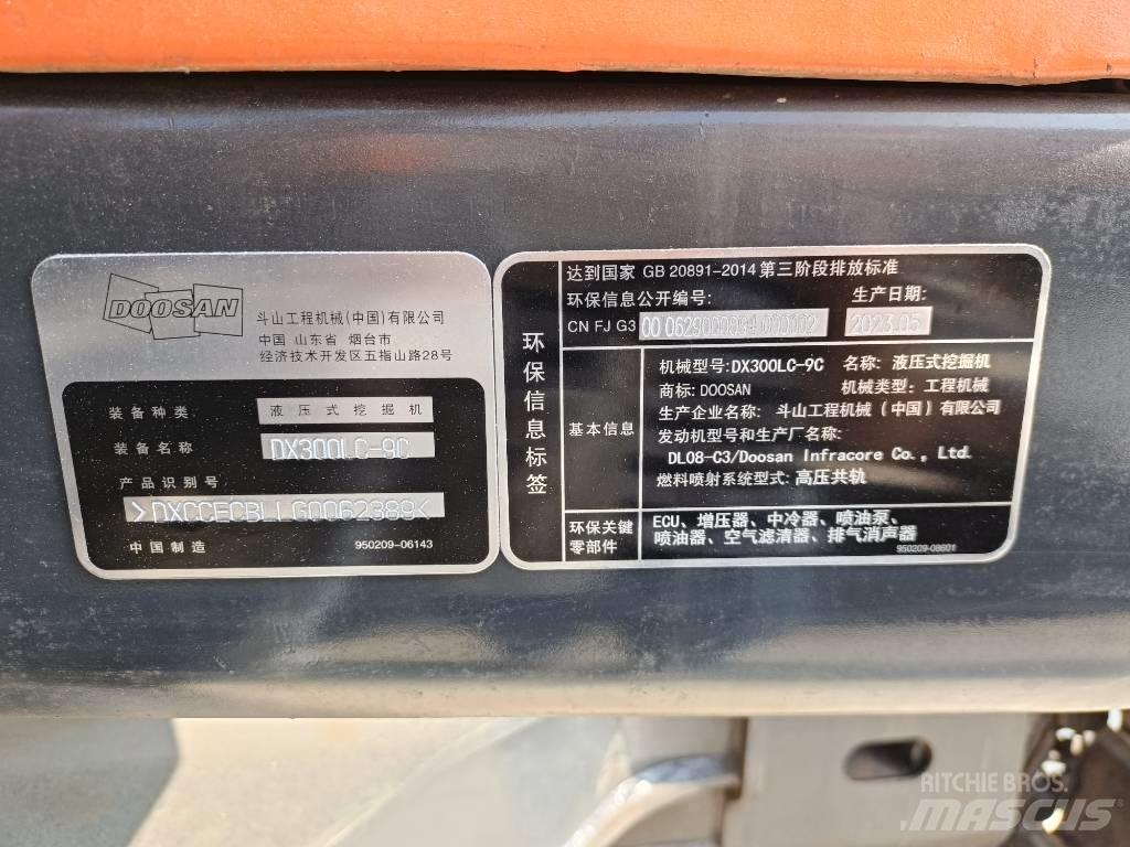 Doosan DX300-9 حفارات زحافة