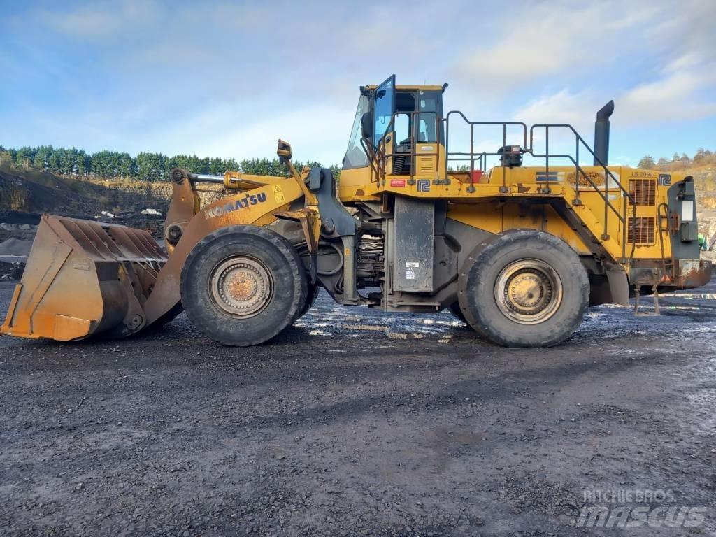 Komatsu WA 600-6 لوادر بعجل