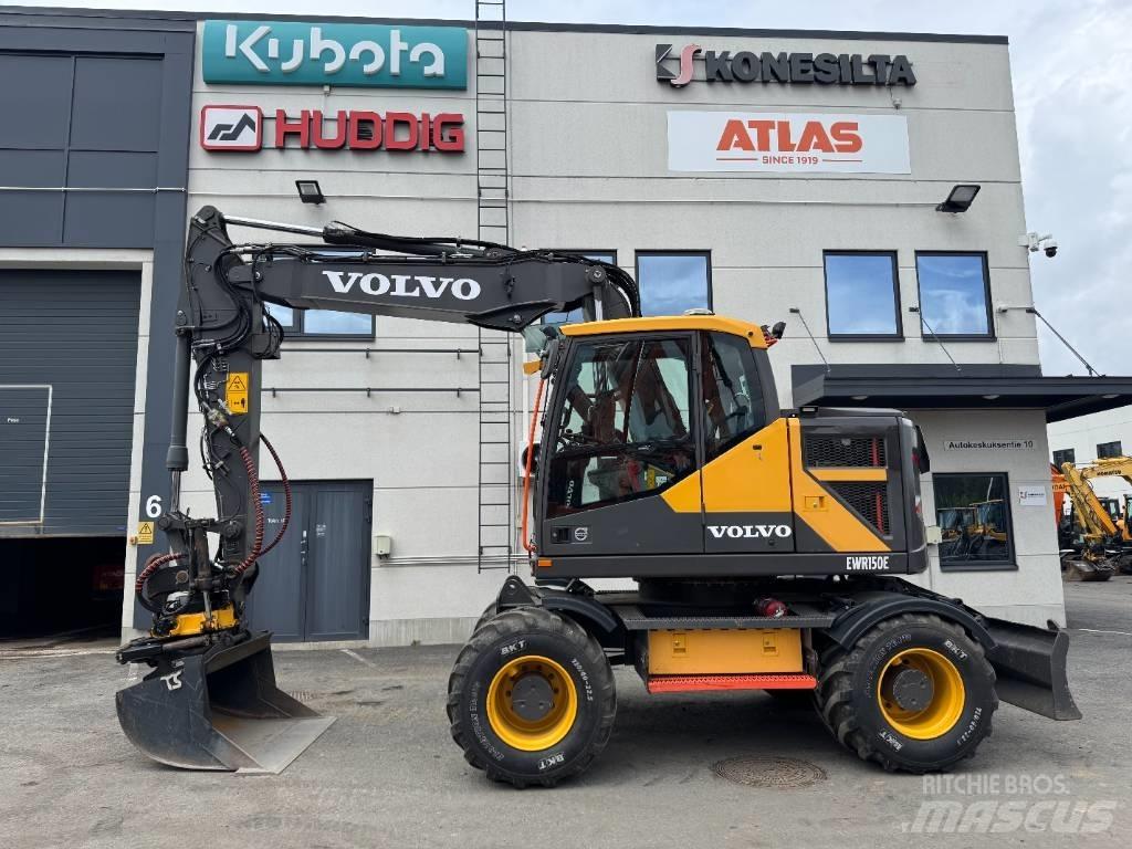 Volvo EWR 150 E حفارات بعجل