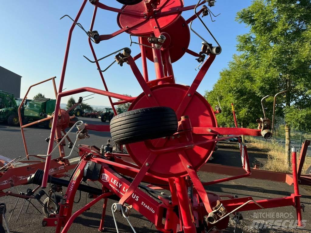 Lely LOTUS 770 مكابس وميبسات التبن