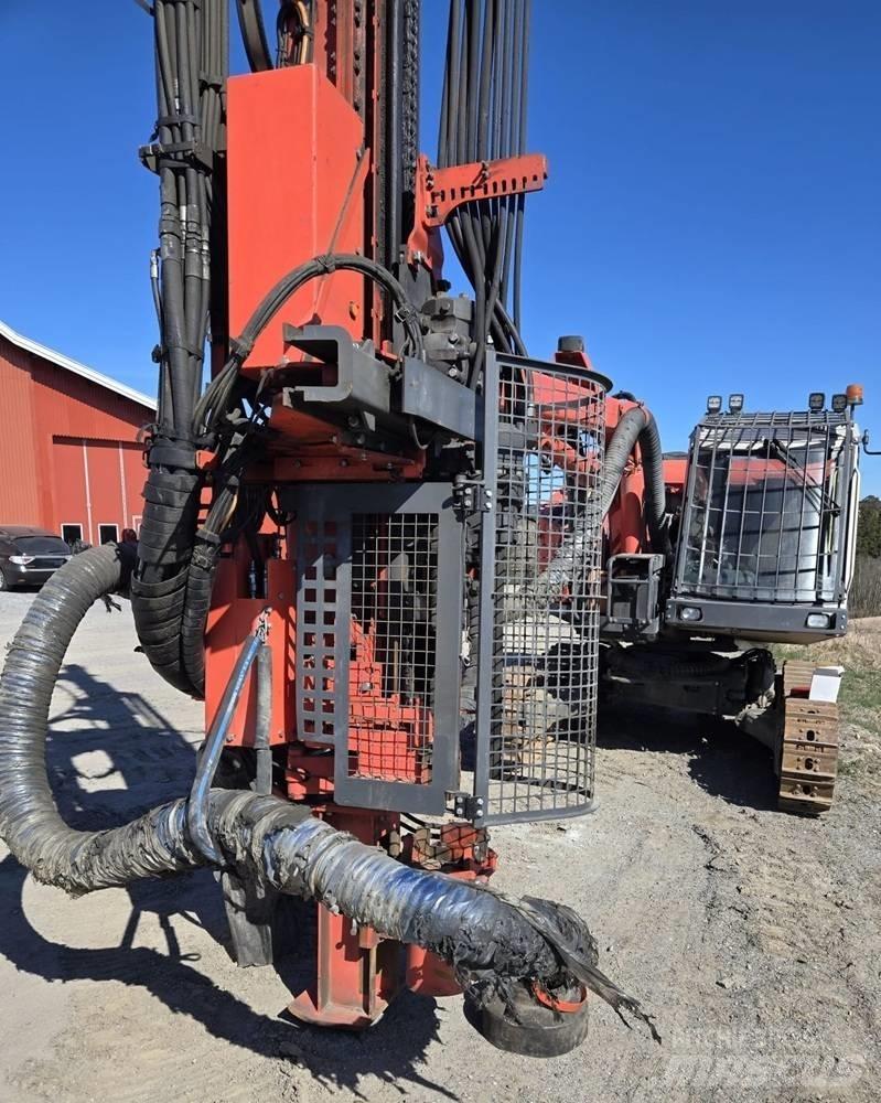 Sandvik Ranger DX800 معدات حفر الأنفاق والتعدين تحت الأرض