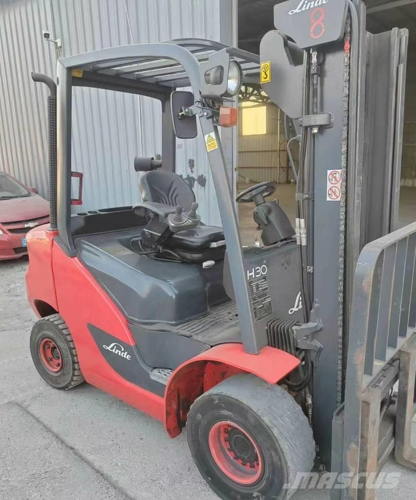 Linde H 30 D شاحنات الديزل