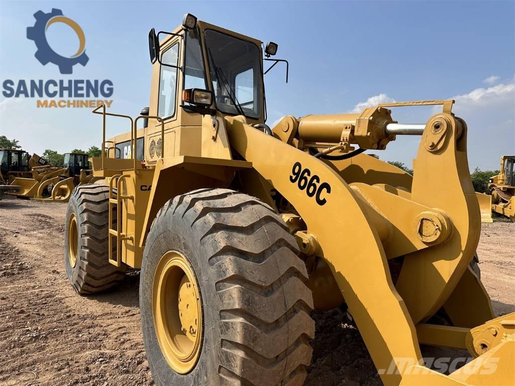 CAT 966 C لوادر بعجل