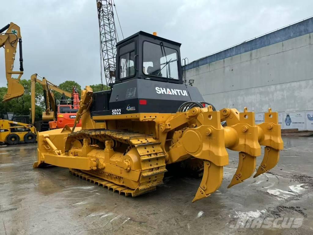 Shantui SD 22 بلدوزرات مجنزرة