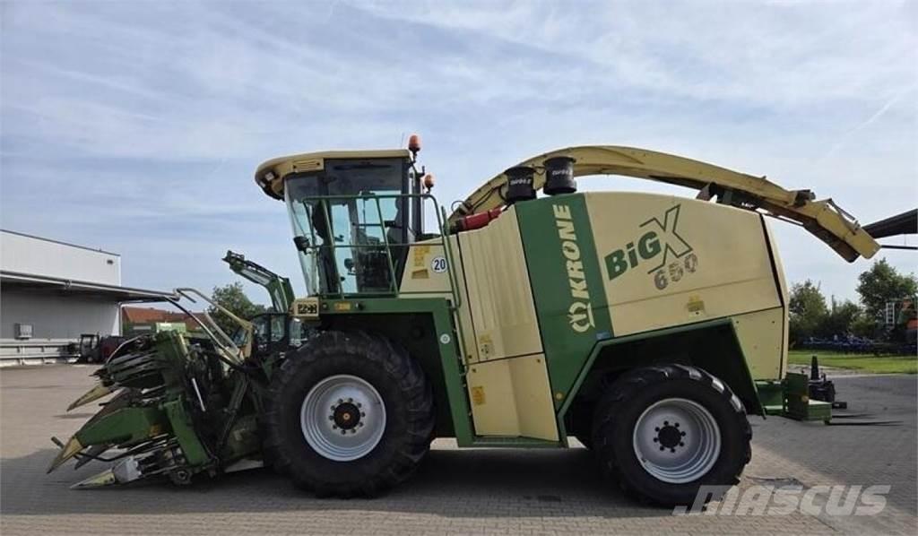 Krone Big X 650 علافات ذاتية الدفع