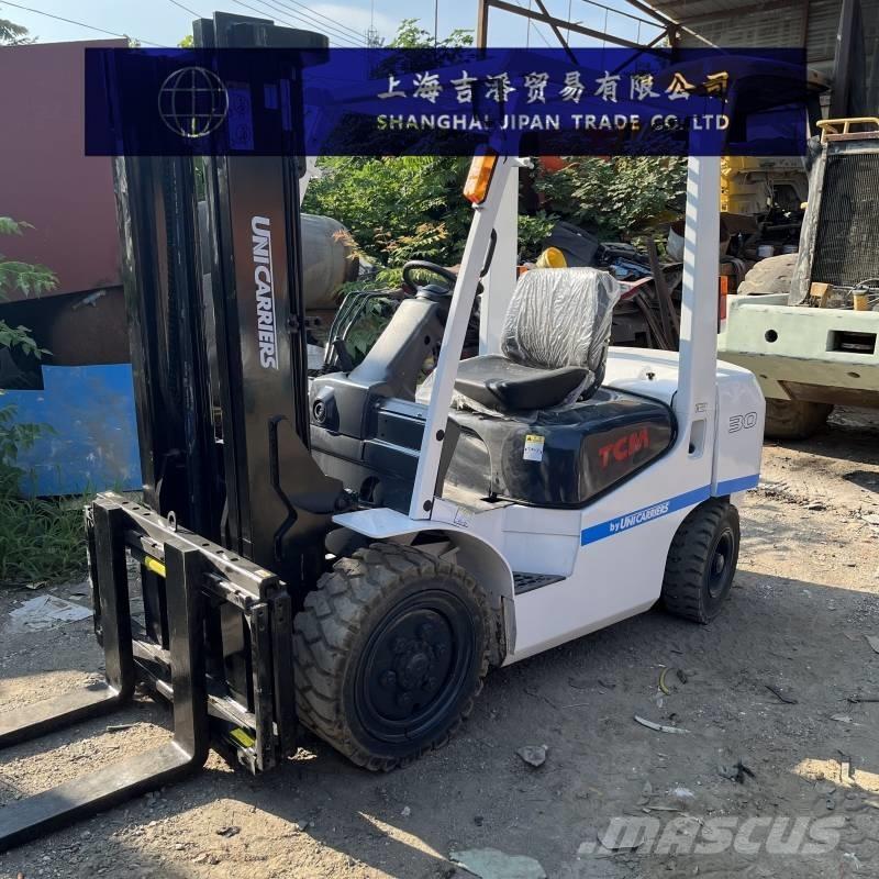 TCM FD 30 شاحنات الديزل