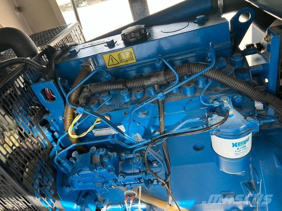 Perkins 45 KVA مولدات ديزل