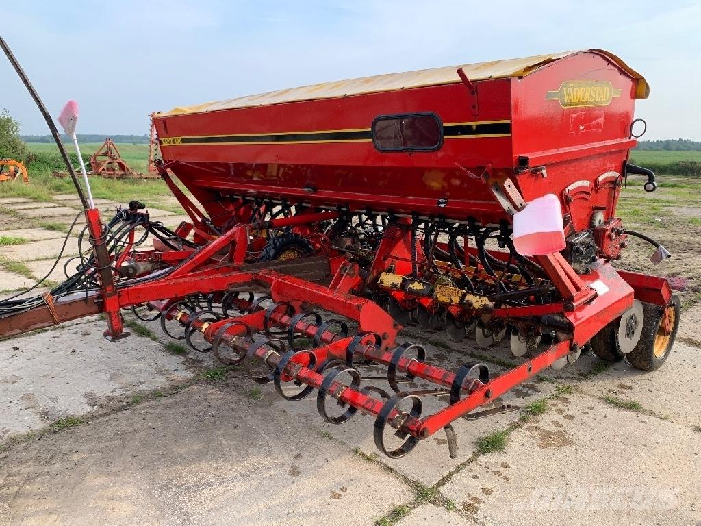 Väderstad Rapid400F مثاقيب