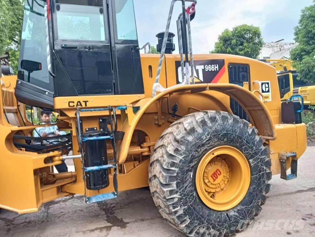 CAT 966 G لوادر بعجل