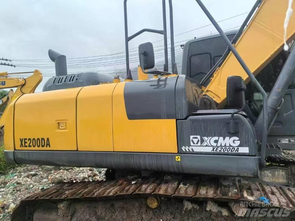 XCMG XE 200 DA حفارات زحافة