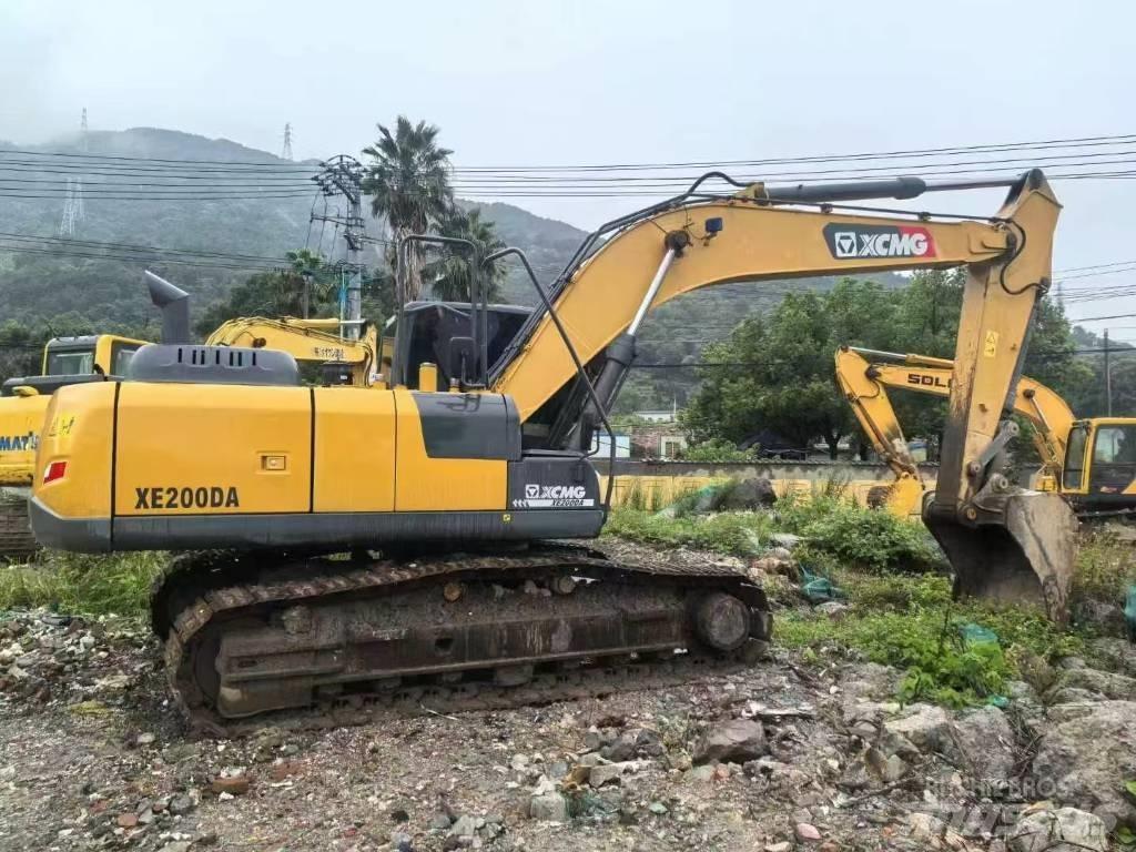 XCMG XE 200 DA حفارات زحافة