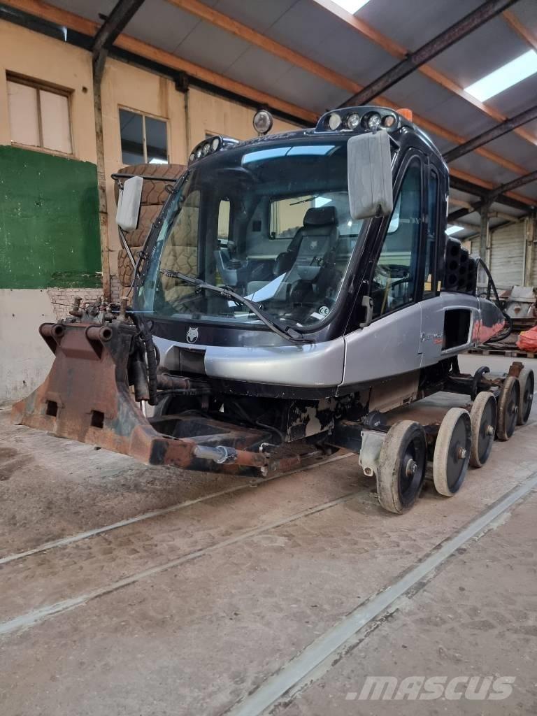 Prinoth Leitwolf كاسحات جليد