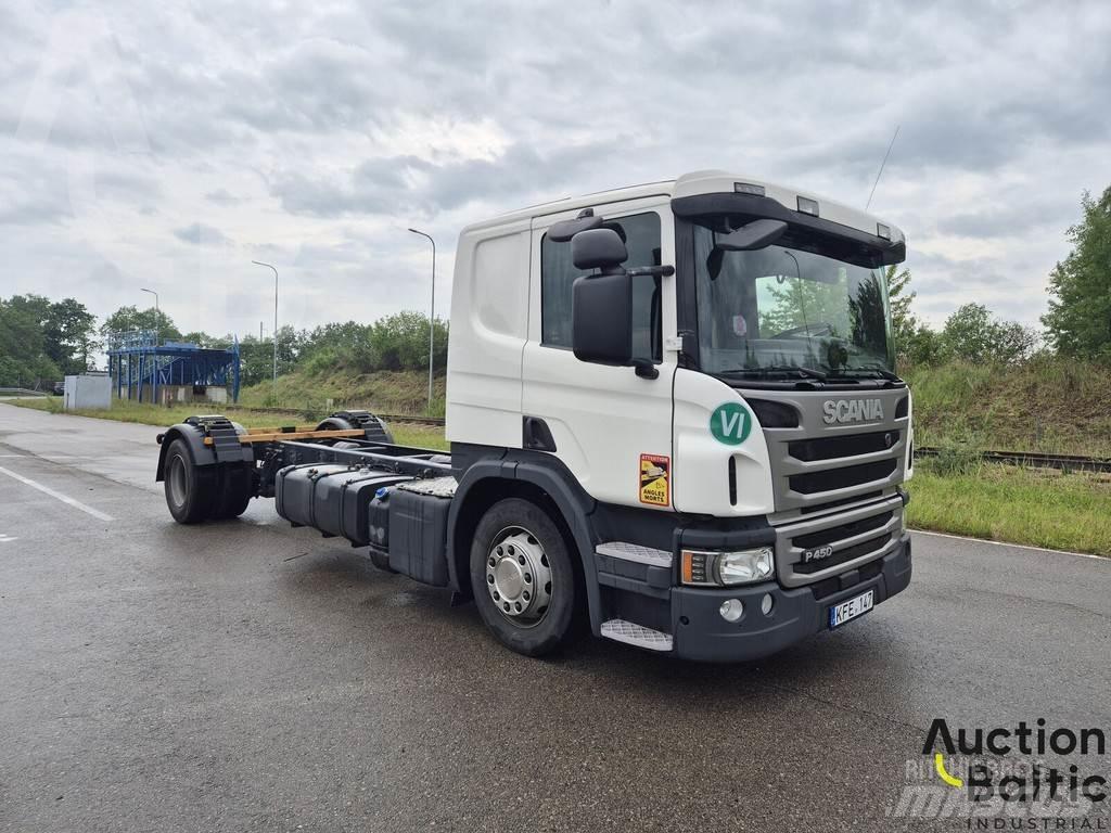 Scania P 450 شاحنات بمقصورة وهيكل