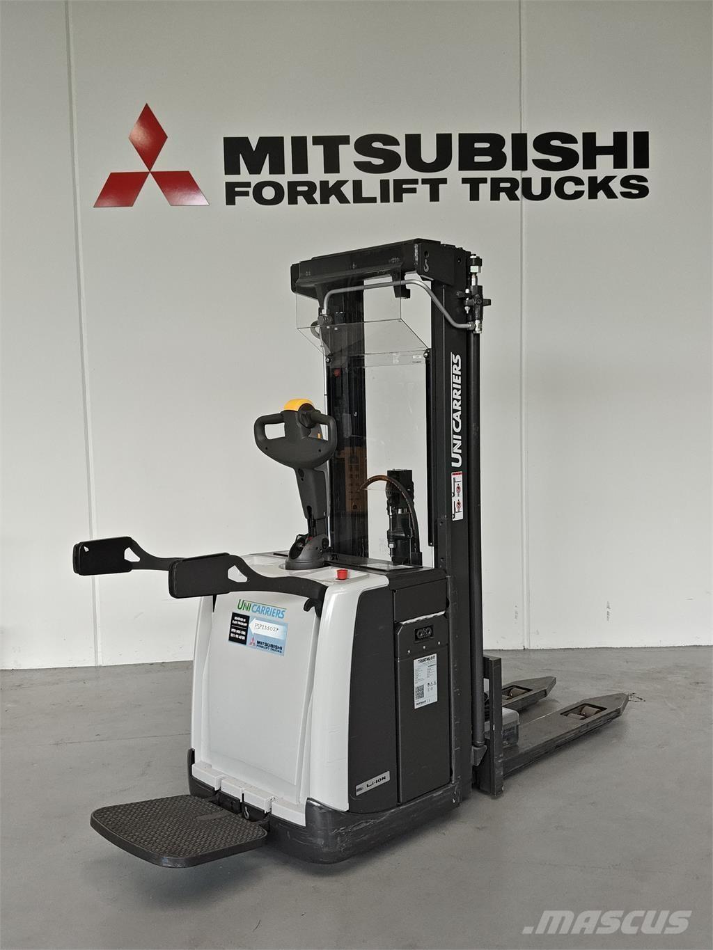 Atlet PSP160 شاحنات مناولة ذاتية الدفع