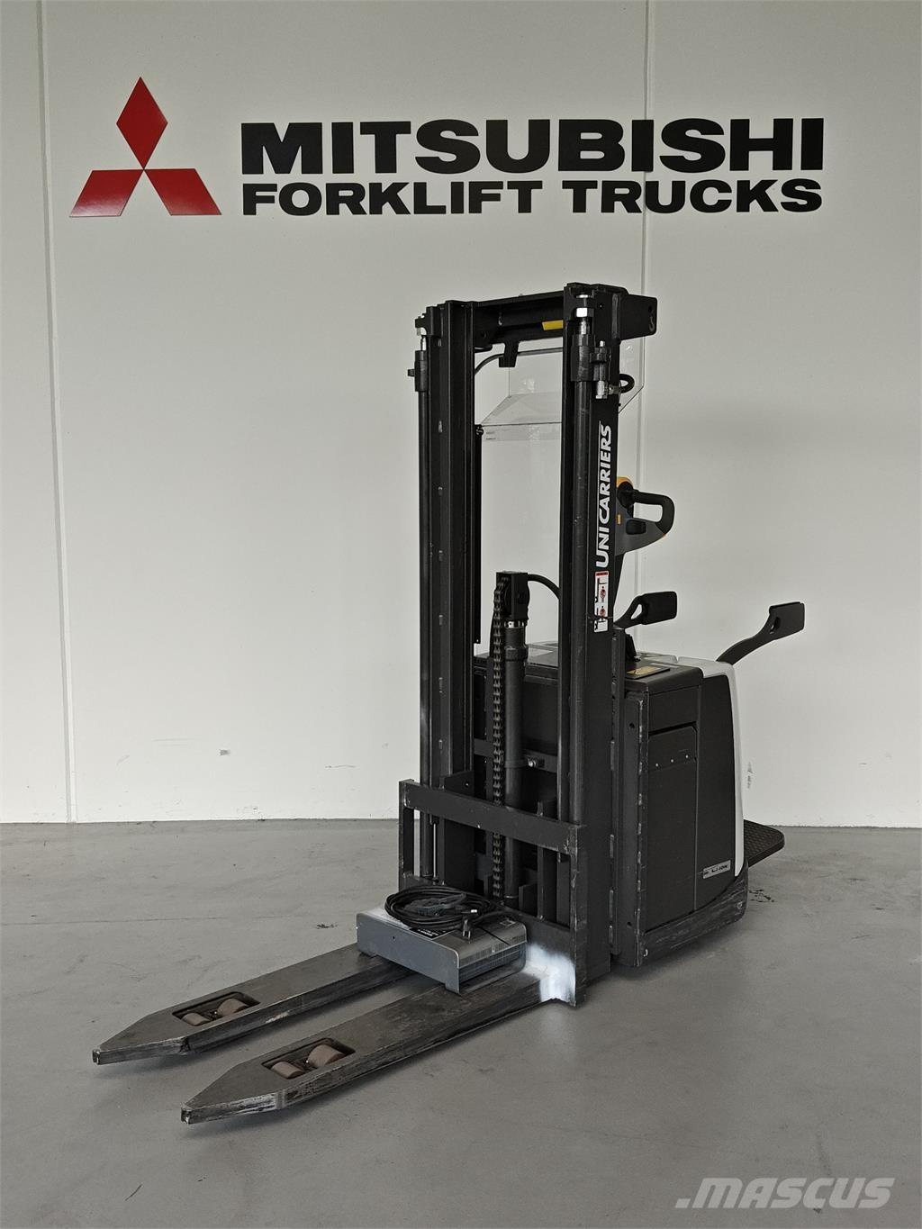 Atlet PSP160 شاحنات مناولة ذاتية الدفع