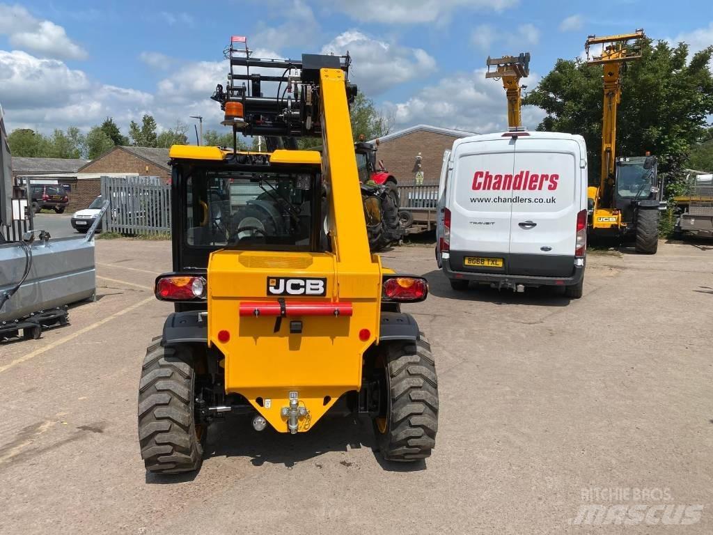 JCB 514-40 معدات مناولة لأغراض الزراعة