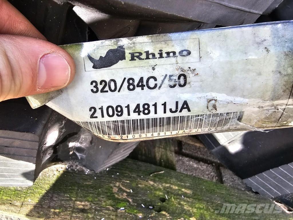 Bobcat T190 Tracks الإطارات والعجلات والحافات