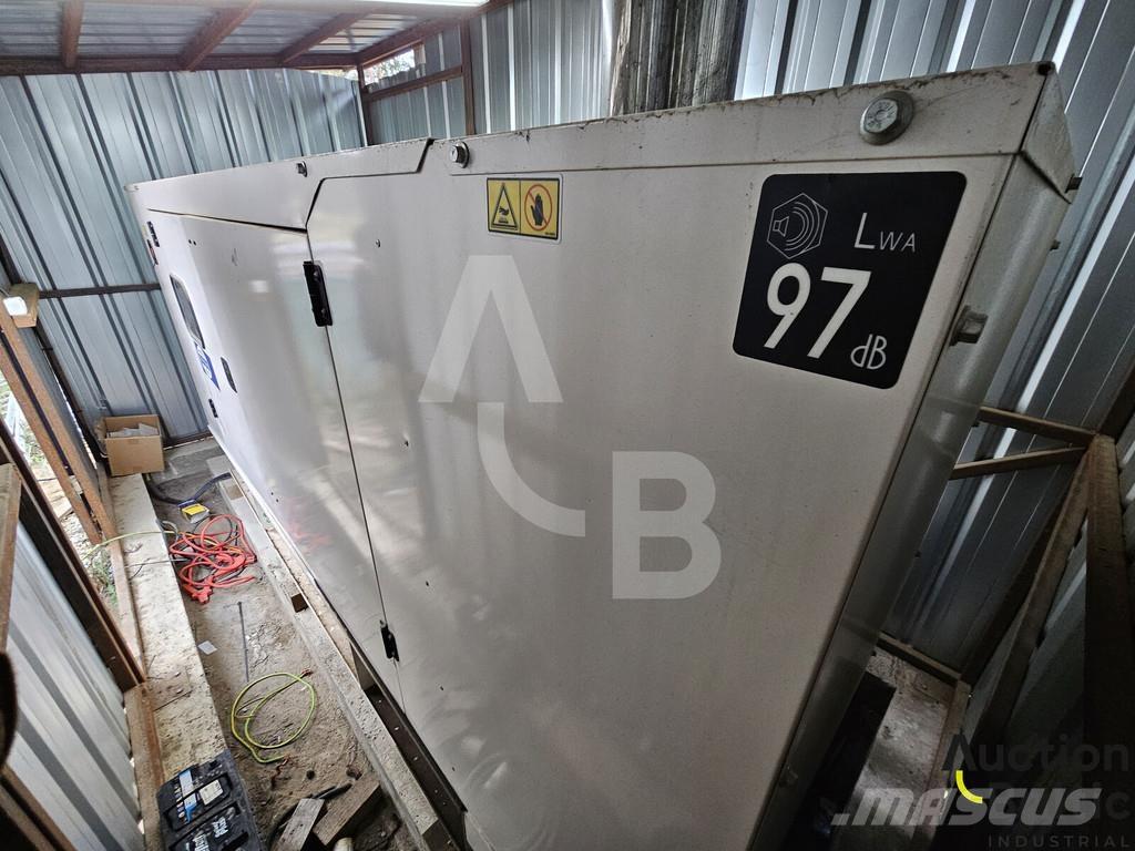 FG Wilson P150-5 مولدات ديزل